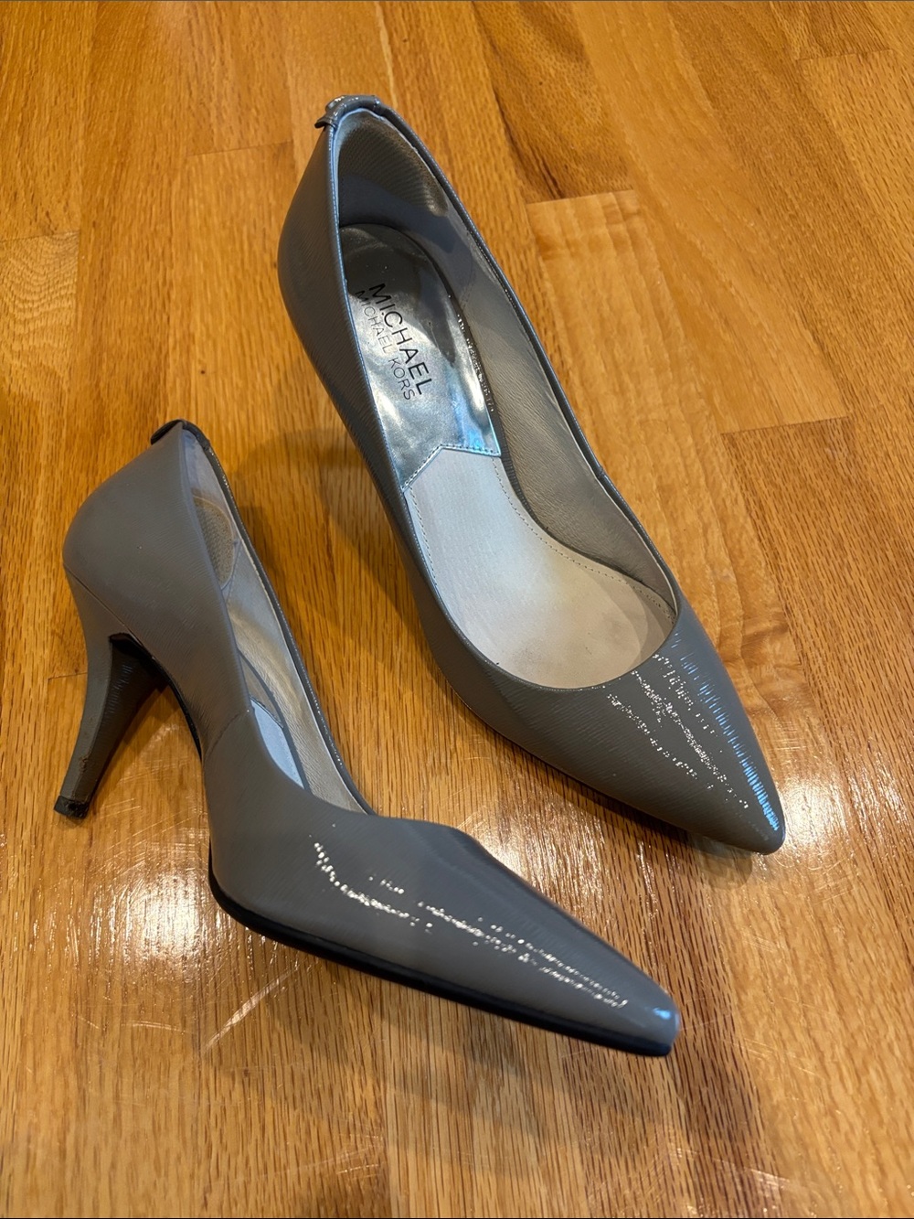 MICHAEL Michael Kors Gray Patent Pointed-Toe Pumps with Mid Heel